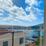 Apartahotel Azize 4*