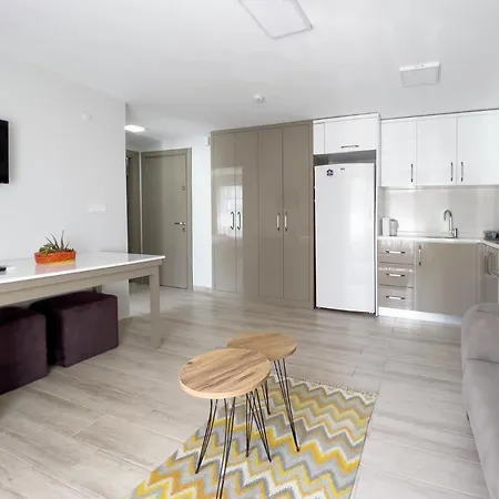 Azize 3* Σμύρνη