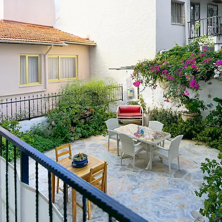 Azize 3* Σμύρνη