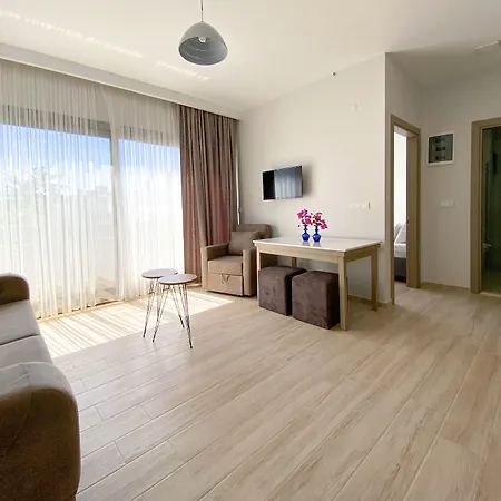 Azize 3* Σμύρνη