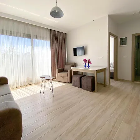 Hotel de apartamente Azize 3*