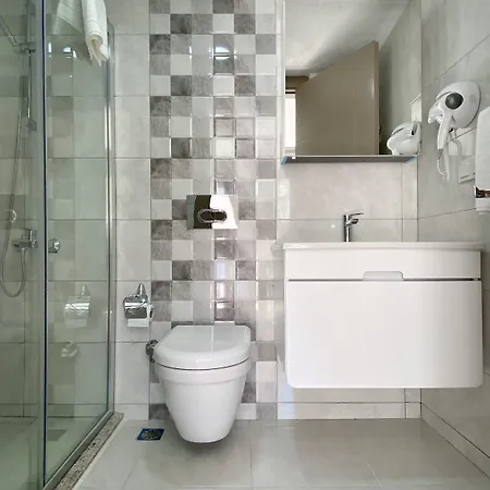 Azize Aparthotel