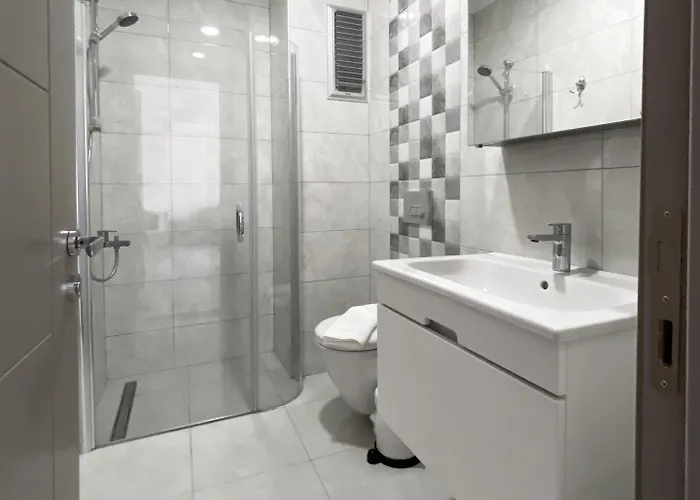 Azize Aparthotel İzmir