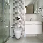 Azize Aparthotel