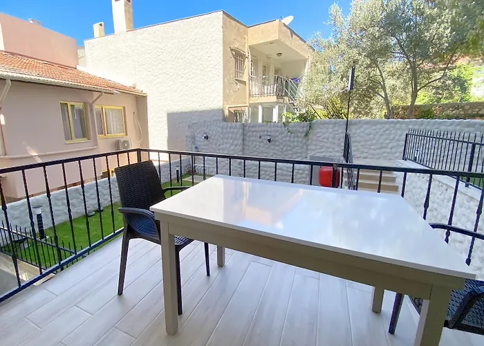 Apart-hotel Azize Esmirna